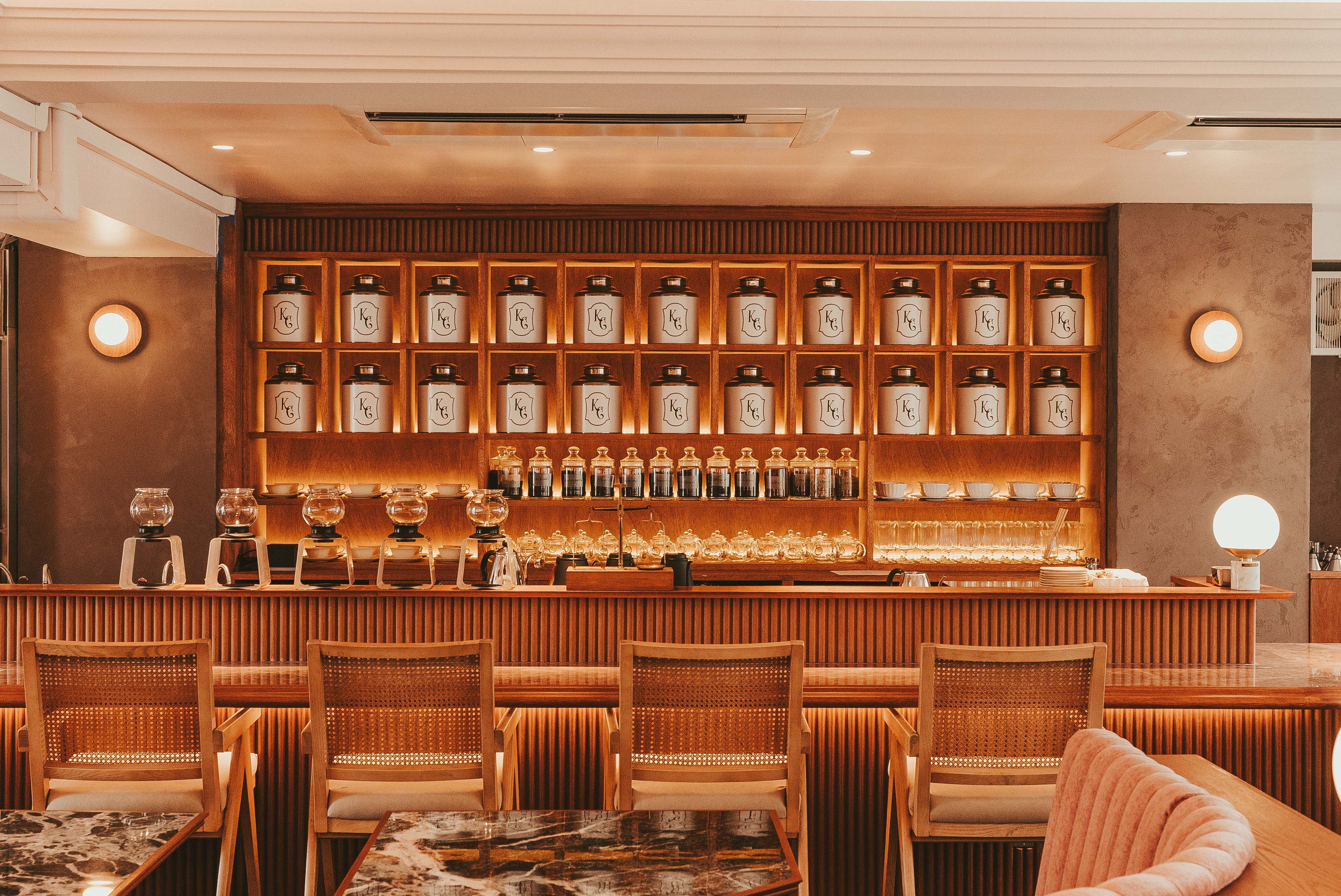 KURAMAE CANNELE CAFE